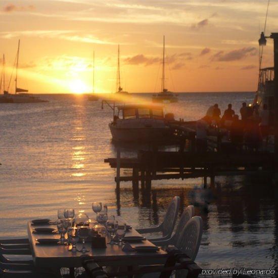 Anegada Reef Hotel The Settlement 레스토랑 사진